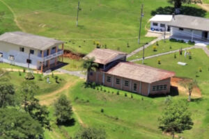 Alojamento dos alunos, capela e cozinha